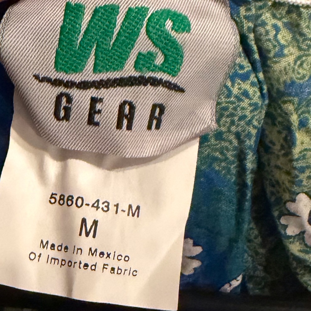 NWT Womens top size m - Picture 3 of 4